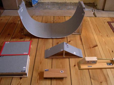 Finger skatepark
